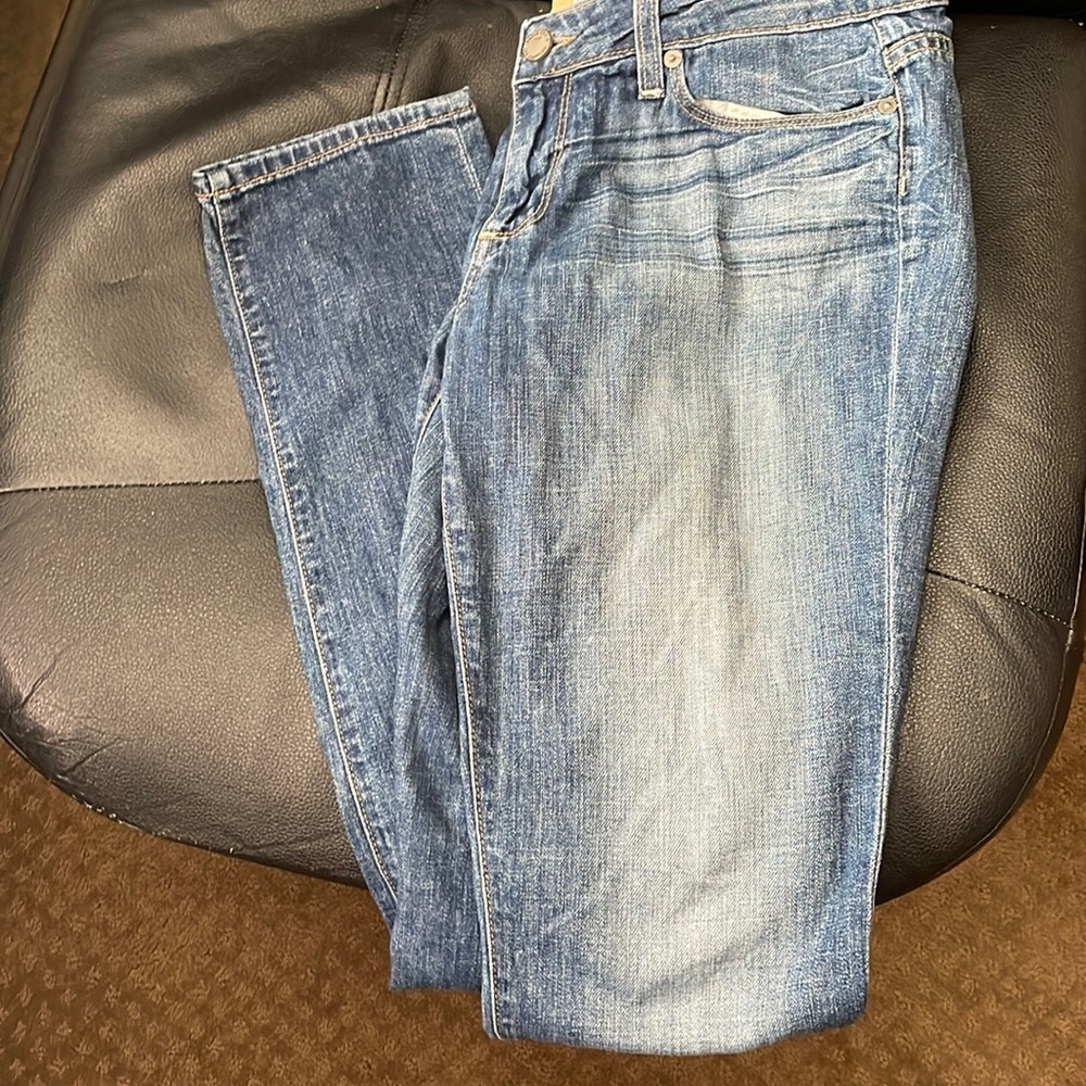 Paige jean size 27 skinny leg very soft